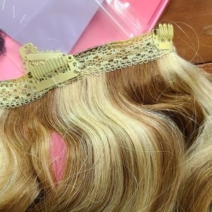 Locks & Mane clip in extensions 12"